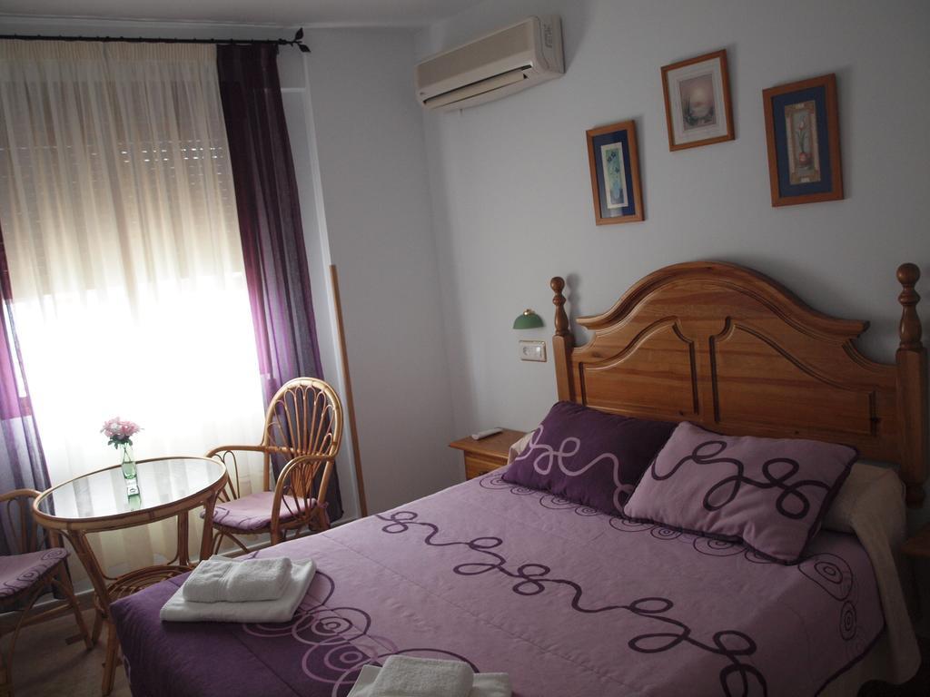 Hostal Yuste ガルガンタ・ラ・オジャ エクステリア 写真